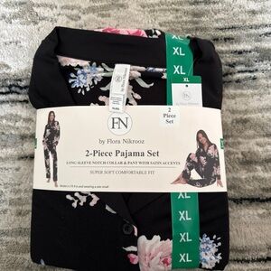 Flora Nikrooz Women's Satin Trim Notch Collar PJ Set Size X-Large